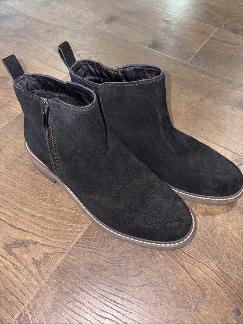 Crown Vintage Black Suede Ankle Boots 9.5 Side Zip Chukka Booties - Picture 1 of 8